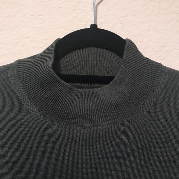 NWOT. Cullen lightweight sweater. 100% Silk. - Picture 5 of 7